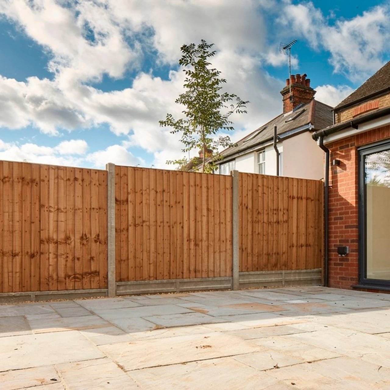 Concrete Wet Cast Slotted Intermediate Fence Post 100 X 100mm - Image 2