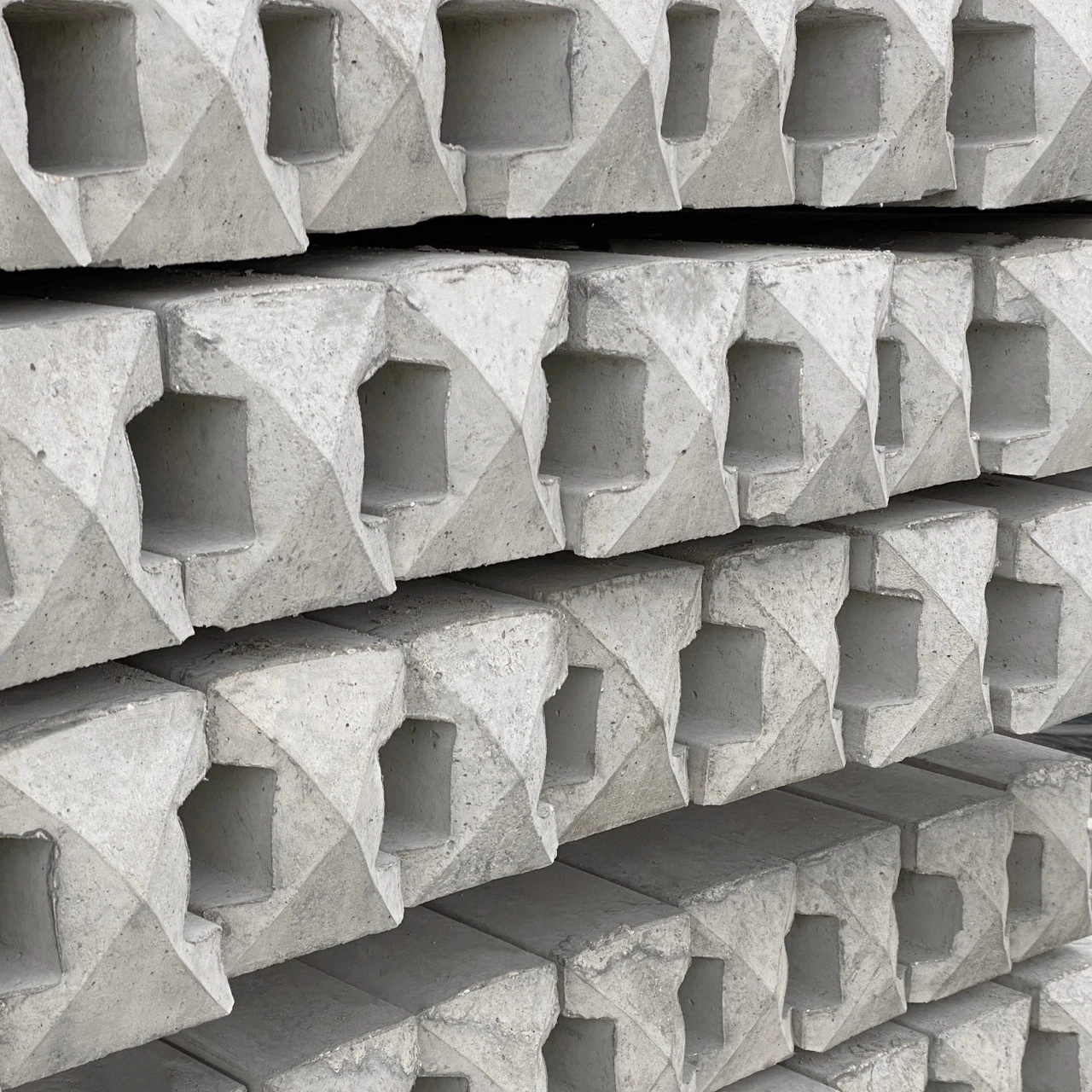 Concrete Wet Cast Slotted Intermediate Fence Post 100 X 100mm - Image 3