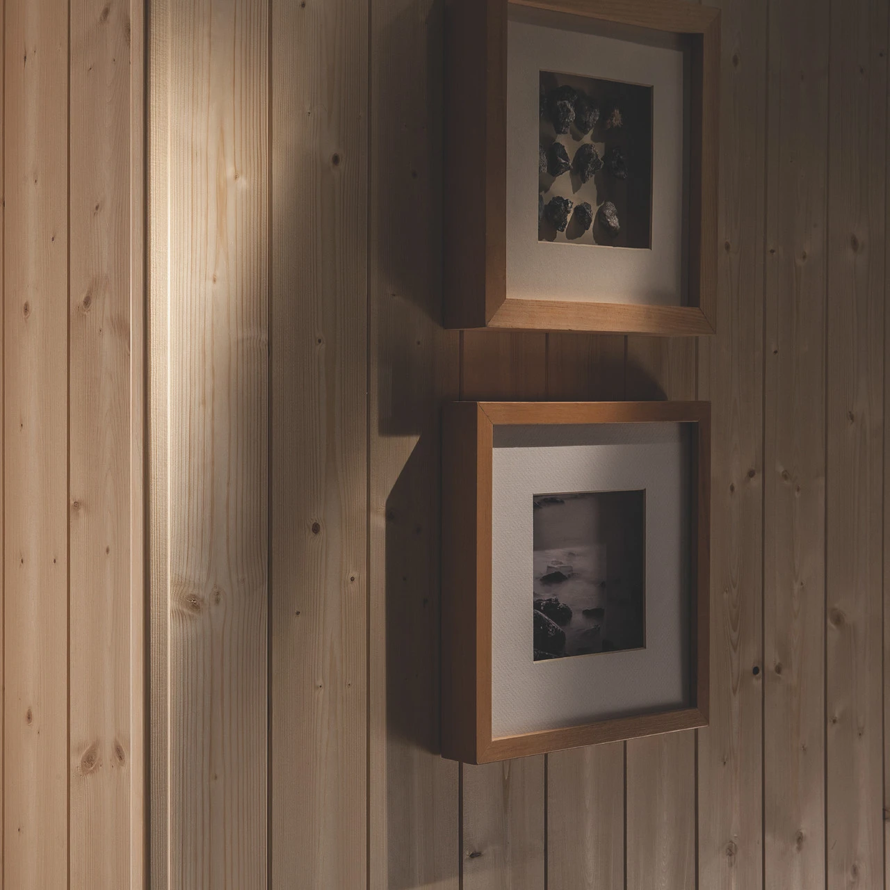 Cheshire Mouldings Cushion Corner Angle Pine PEFC 2400mm - Image 2