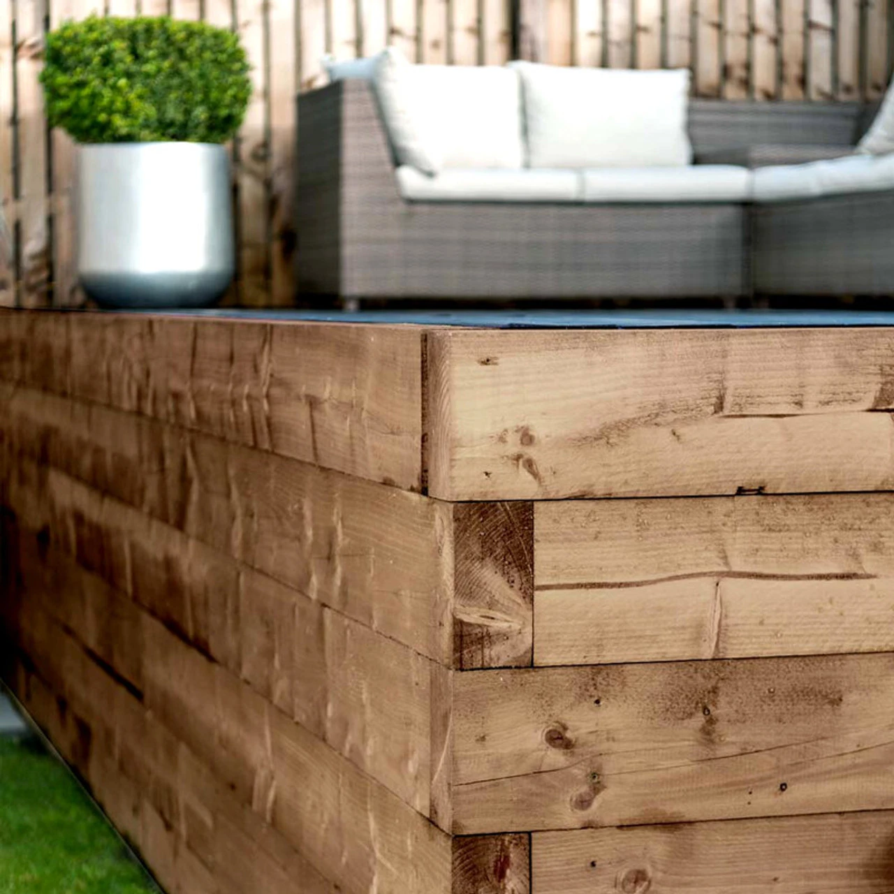 Brown UC3u Treated Sawn Garden Sleeper 125 X 250 X 2400mm - Image 2