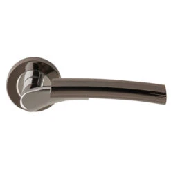 Ultimo Passage Door Lever On Round Rose Nickel PCP/BLK