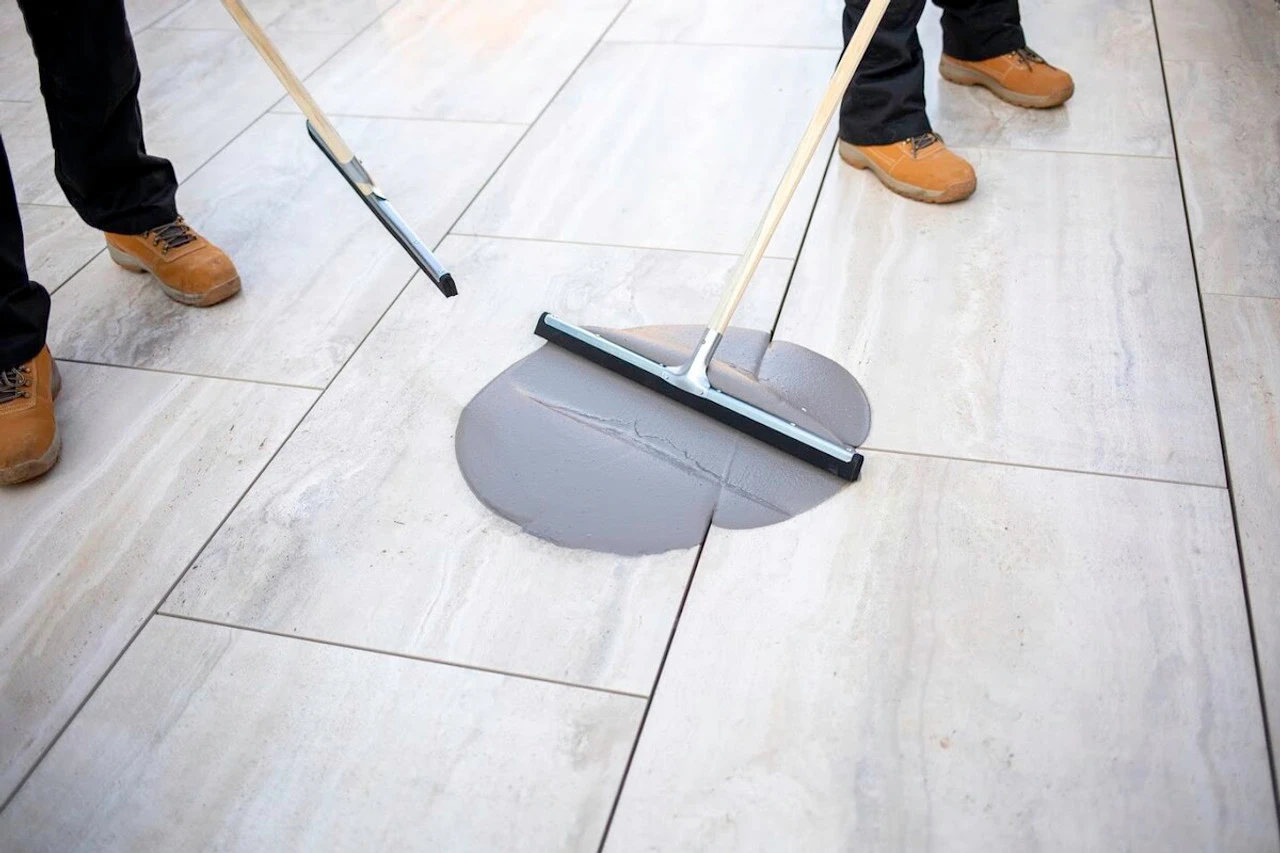 Azpects Easy Grout Porcelain Slurry Grout Argent15kg (7015) - Image 2