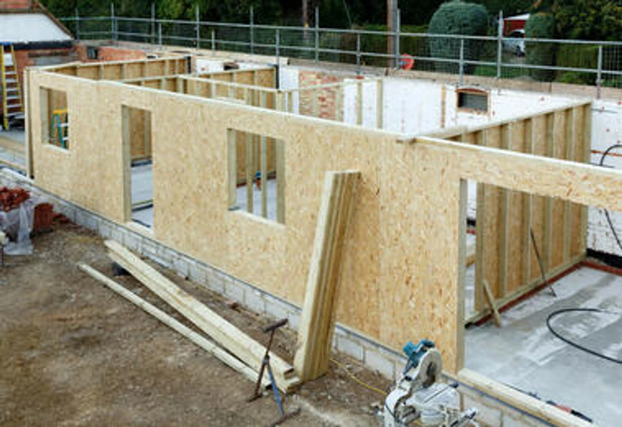 OSB3 Board Tongue & Groove 4 Edge FSC Floor Or Roof 2400 X 18mm - Image 3