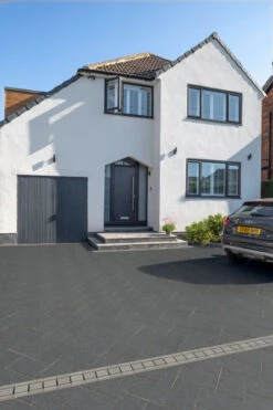 Lunar Concrete Driveways Shadow 300 X 200 X 50mm (11.52m2)