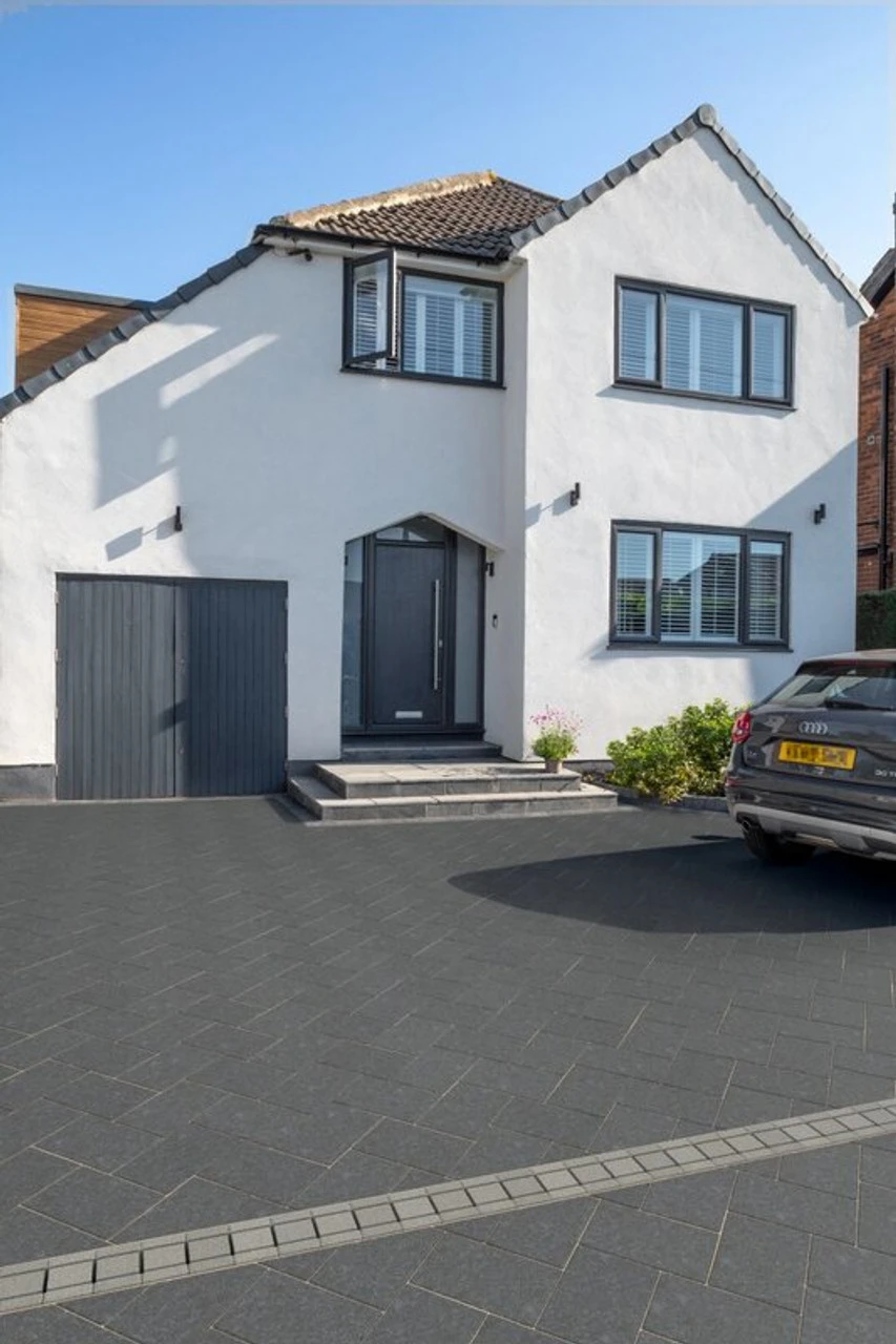 Lunar Concrete Driveways Shadow 300 X 200 X 50mm (11.52m2)