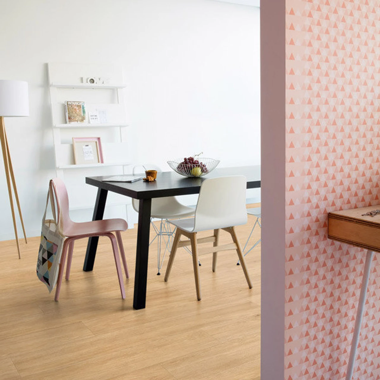 Quick Step Balance Glue Plus Silk Oak Warm Natural Livyn Vinyl Flooring (3.655m2) - Image 2