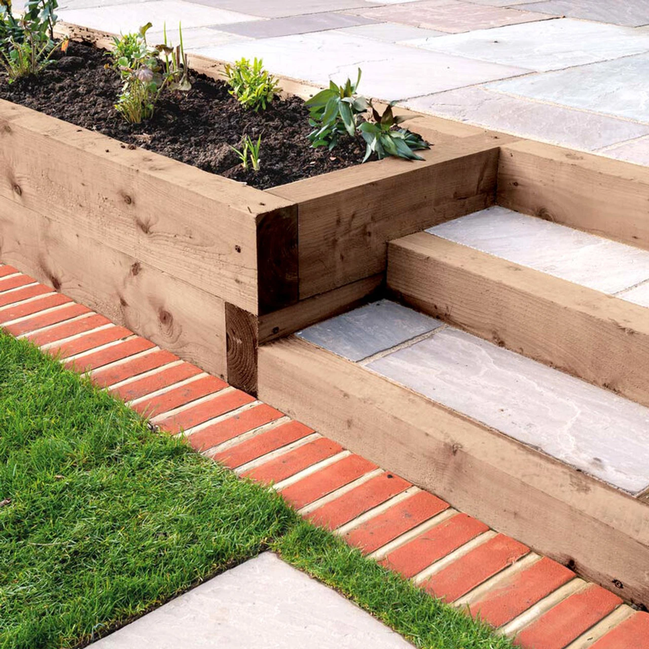 Brown UC3u Treated Sawn Garden Sleeper 125 X 250 X 2400mm - Image 3