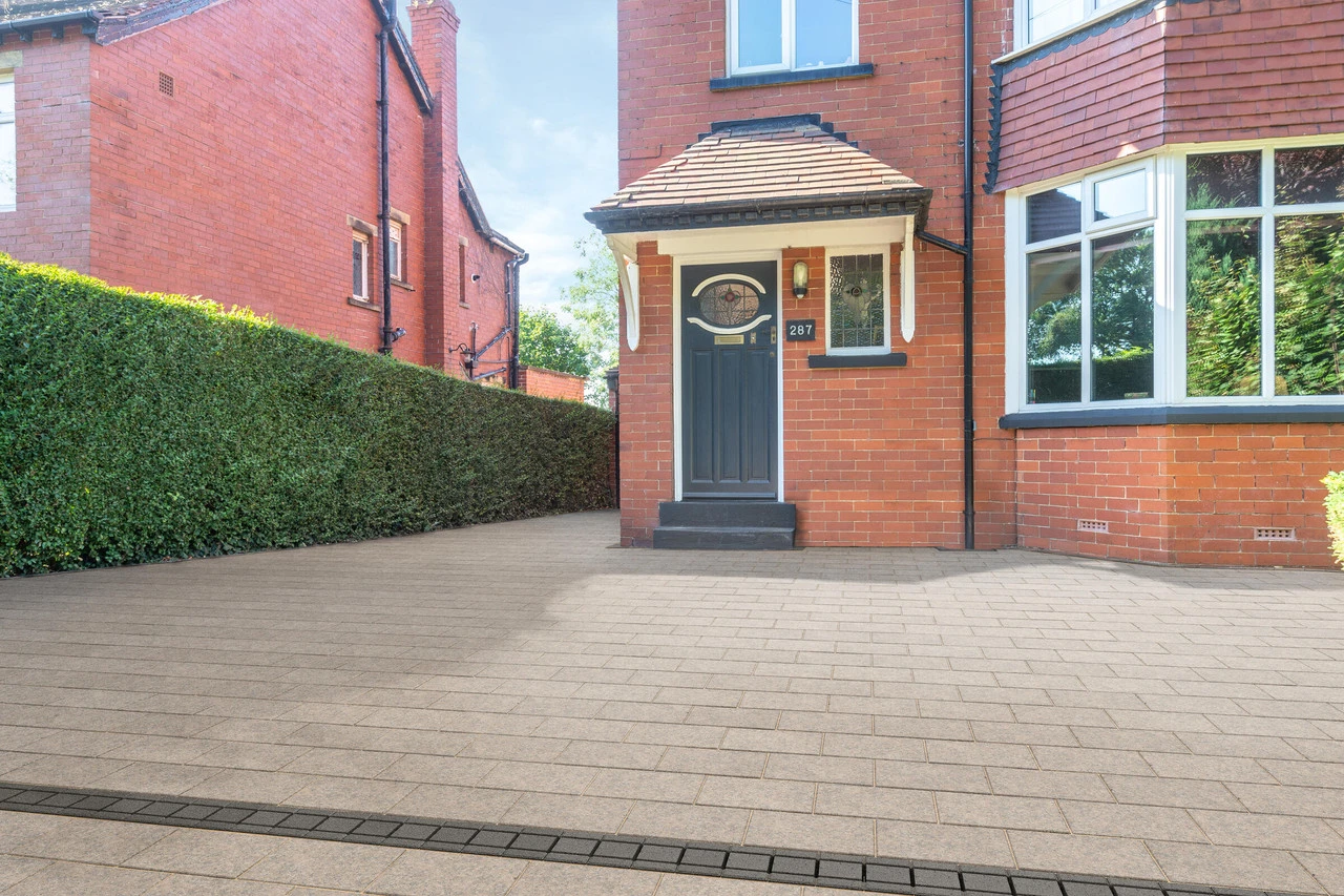 Marshalls Lunar Block Paving Rosa Mixed Size Project Pack 10.75m2 - Image 2