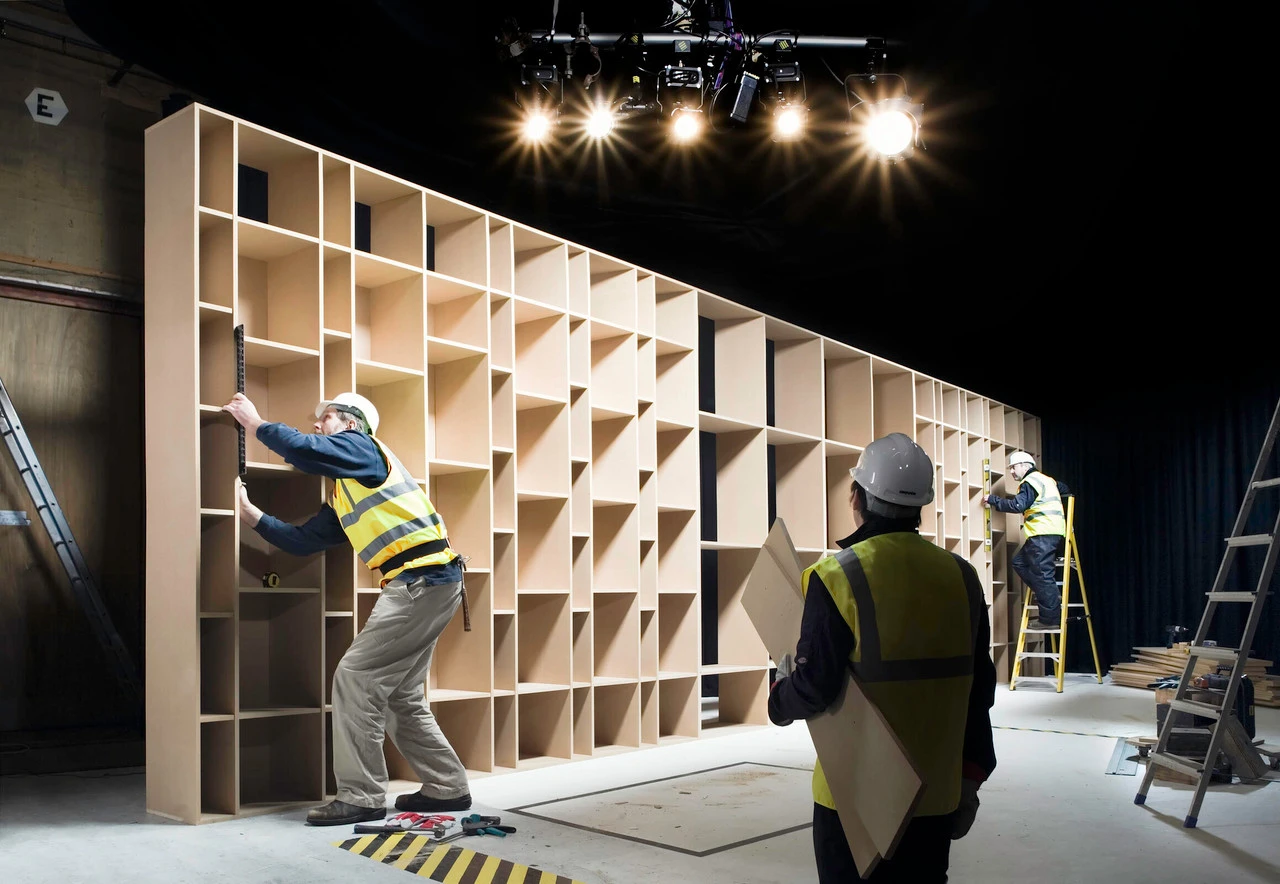 MDF Board Moisture Resistant Trade Grade FSC 2440 X 1220mm - Image 2