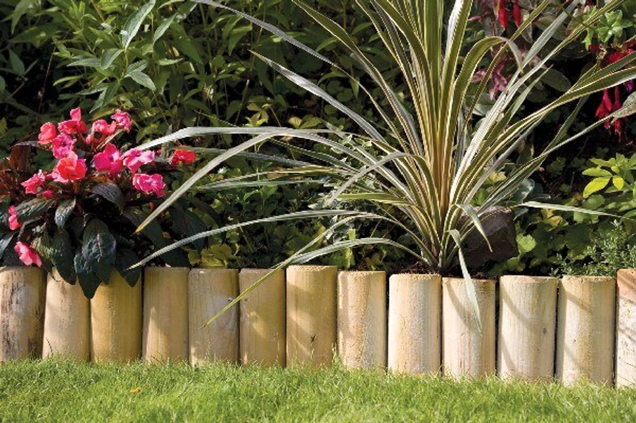 Grange Timber Log Garden Lawn Edging (6ft) FSC 1800 X 150 X 30mm