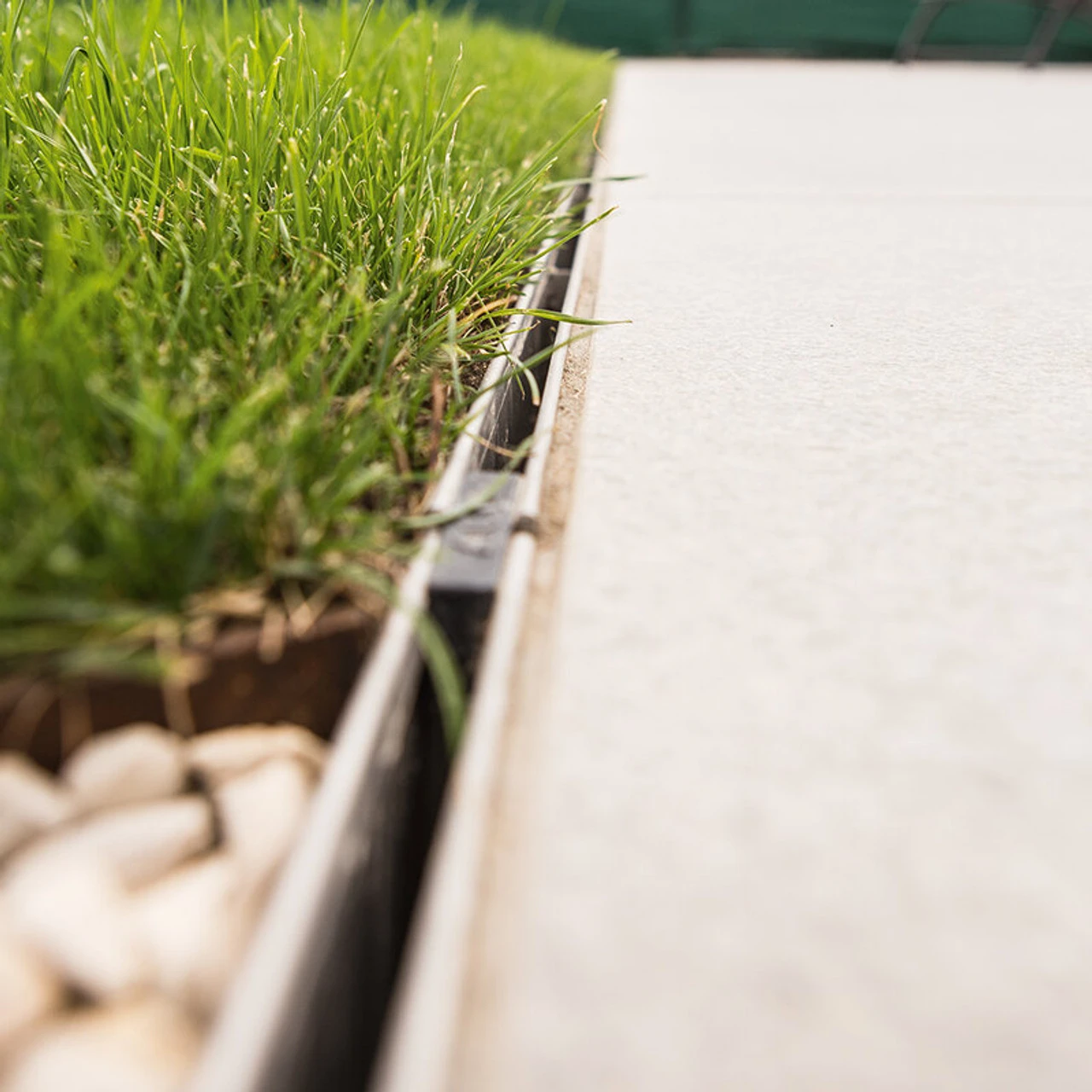 ACO RainDrain Brickslot B125 Channel With Slotted Galvanised Steel Grating - Image 4