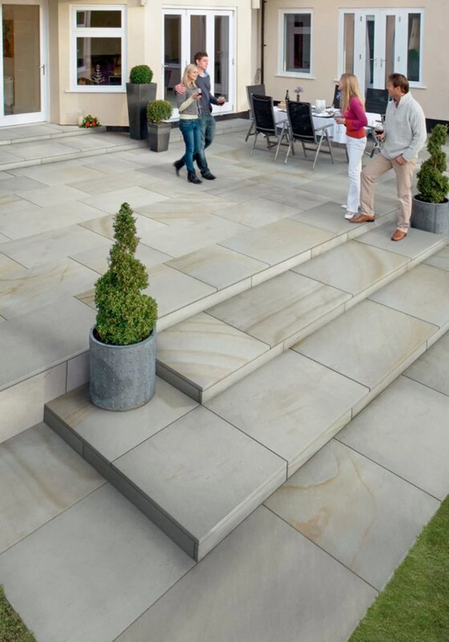 Sawn Versuro Natural Stone Paving Antique Silver 570 X 570 X 22mm (60 Pack)