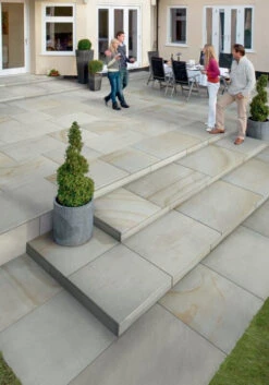 Sawn Versuro Natural Stone Paving Antique Silver 855 X 570 X 22mm (35 Pack)