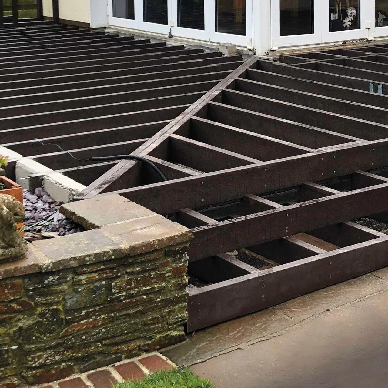 ArborJoist Recycled Plastic Decking & Fence Posts 3000 X 100 X 100mm - Image 3