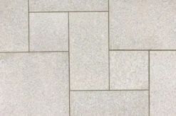 Granite Eclipse Natural Stone Calibrated Paving Slab Light 806 X 206 X 25mm (30 Pack)