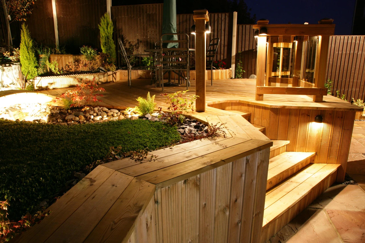 ArborDeck Timber Decking UC3u Treated Reversible Smooth Or Grooved 38 X 150mm - Image 13